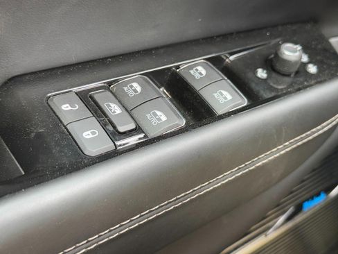 Used 2022 Jeep Grand Wagoneer Series I w/ Flexible Seating Group AWD/4WD image 28