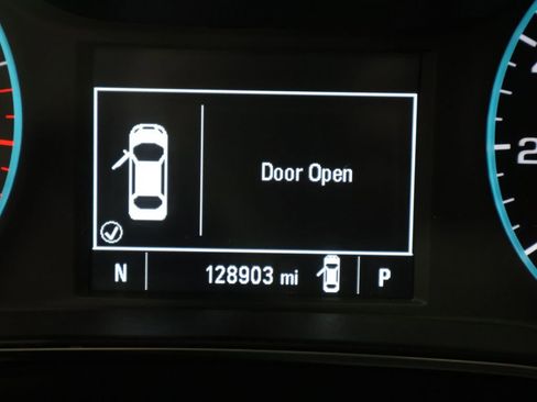 Used 2017 Chevrolet Cruze Premier image 39