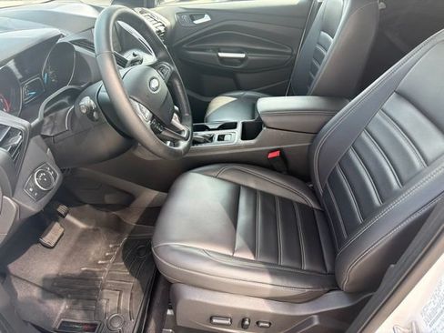 Used 2019 Ford Escape SEL AWD/4WD image 16