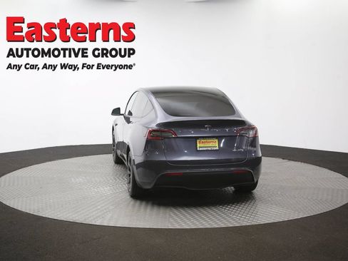 Used 2021 Tesla Model Y Long Range AWD/4WD image 30