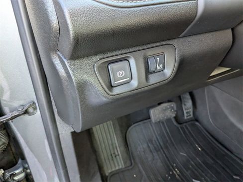 Used 2021 GMC Acadia SLT w/ Elevation Edition image 22