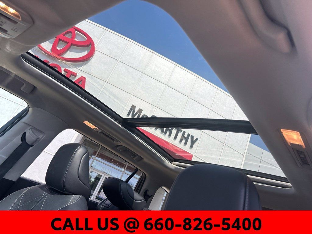 Used 2023 Toyota Highlander Platinum AWD/4WD image 12
