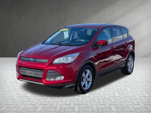Used 2014 Ford Escape SE image 2