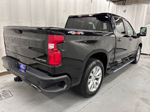 Used 2019 Chevrolet Silverado 1500 Custom w/ Custom Max Trailering Package AWD/4WD image 5