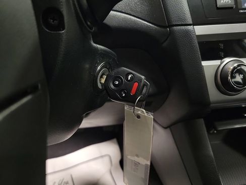 Used 2015 Subaru Legacy 2.5i image 16