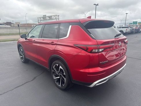 Used 2024 Mitsubishi Outlander FWD image 7