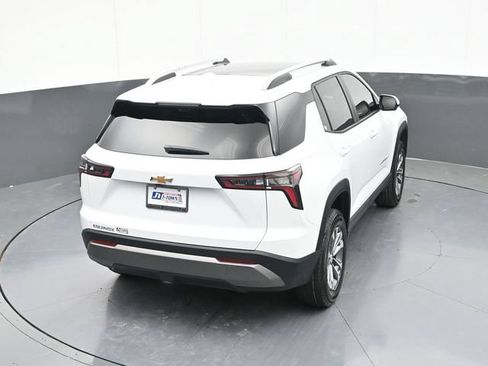 New 2026 Chevrolet Equinox LT w/ Convenience Package II FWD image 58