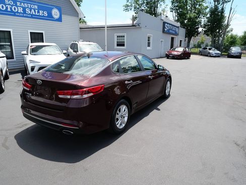 Used 2017 Kia Optima LX FWD image 6