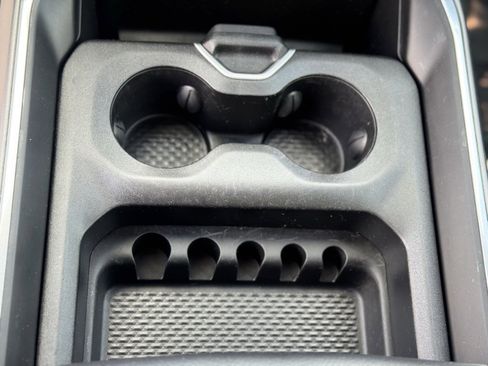 Used 2022 RAM 1500 Laramie w/ Sport Appearance Package image 17