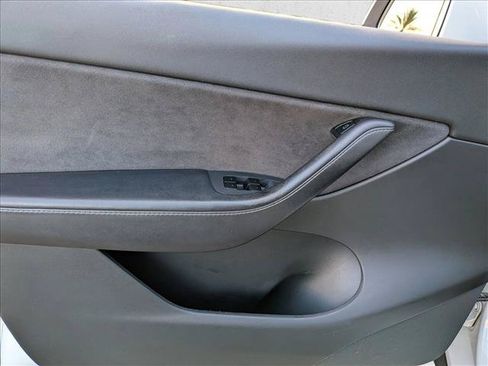 Used 2021 Tesla Model Y Performance AWD/4WD image 11