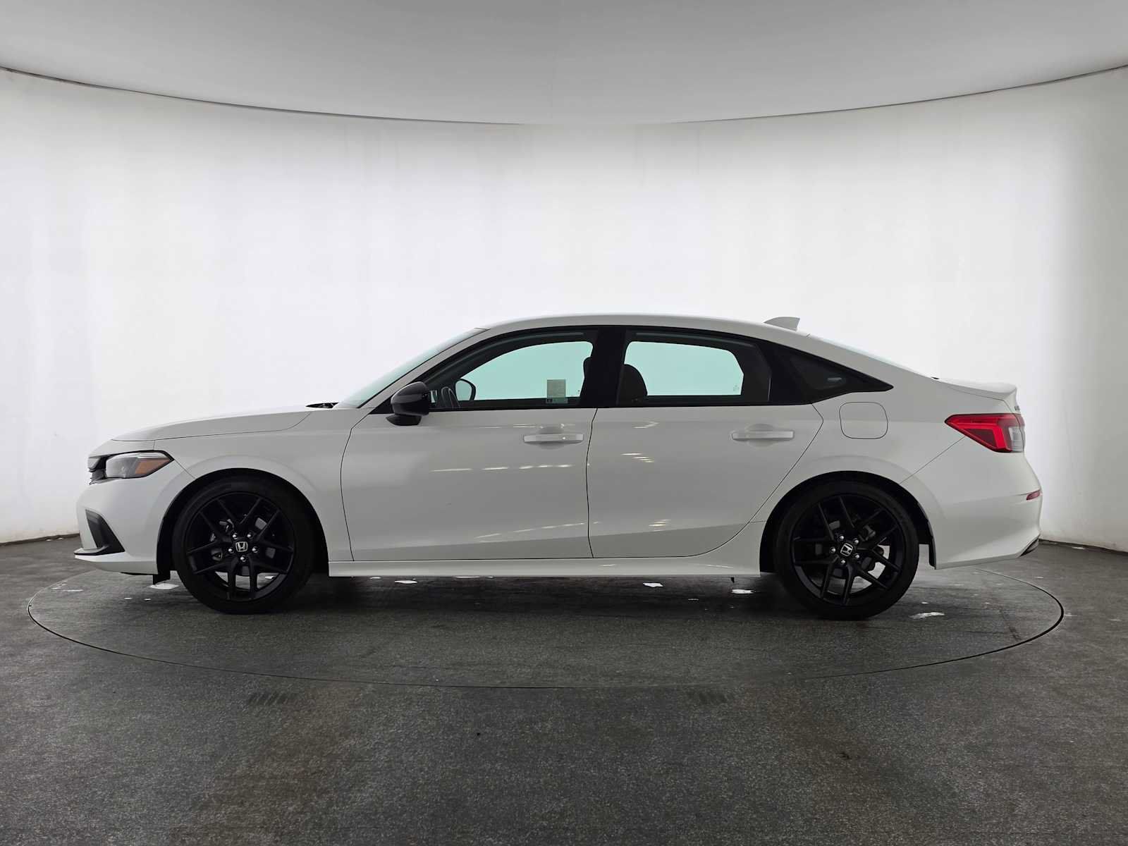 Used 2024 Honda Civic Sport image 6