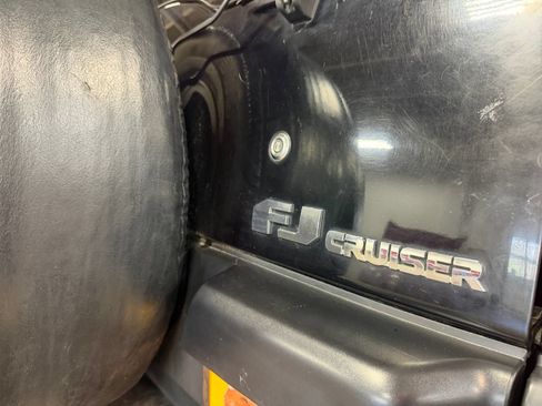 Used 2012 Toyota FJ Cruiser 4WD w/ Upgrade Pkg image 33