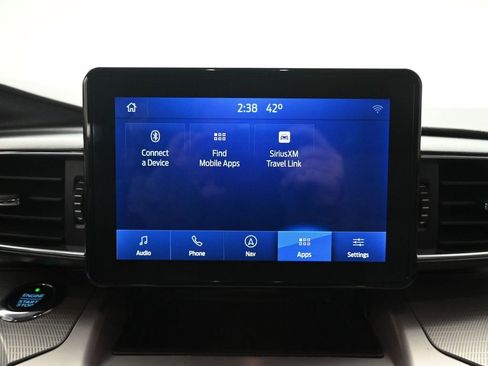 Used 2021 Ford Explorer XLT w/ Equipment Group 202A image 18