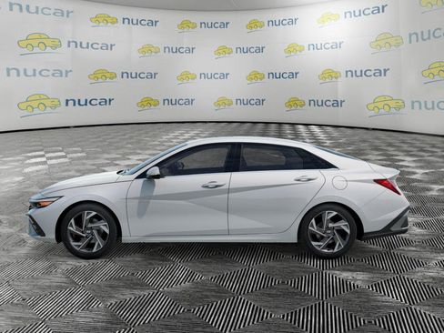 New 2026 Hyundai Elantra Limited FWD image 3