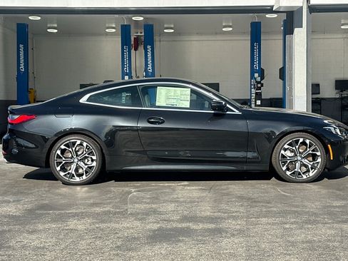 New 2026 BMW 430i Coupe w/ Parking Assistance Package RWD image 6