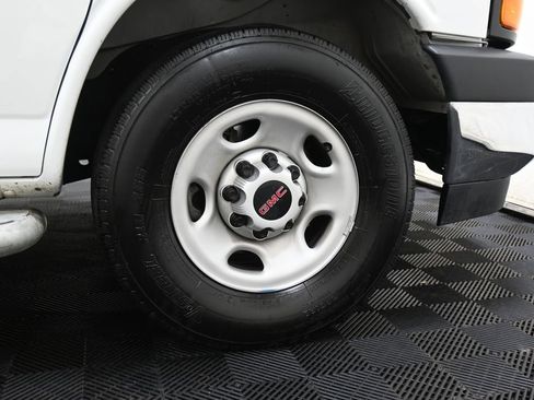 Used 2025 GMC Savana 2500 w/ Driver Convenience Package RWD image 25