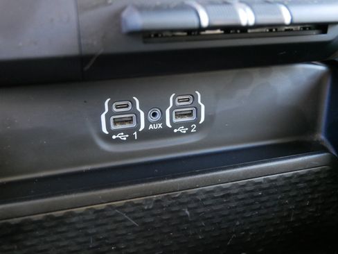 Used 2022 RAM 1500 Laramie image 32