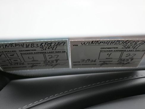 Used 2024 Mercedes-Benz GLC 300 4MATIC image 10