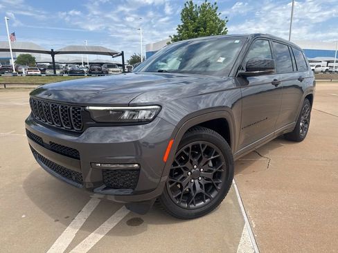 Used 2023 Jeep Grand Cherokee L Summit w/ High Altitude Package AWD/4WD image 1