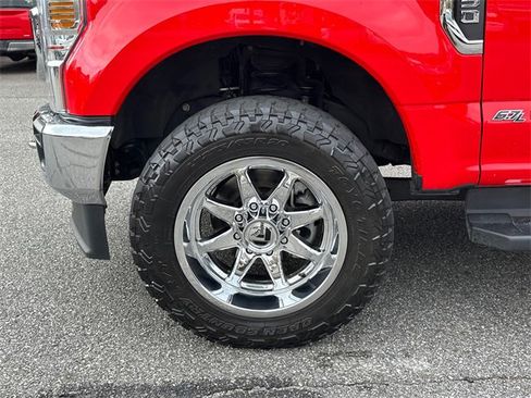 Certified 2022 Ford F250 Lariat w/ Lariat Ultimate Package image 11