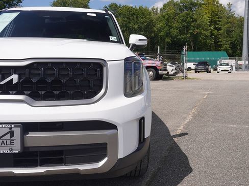 Used 2023 Kia Telluride EX X-Line AWD/4WD image 15