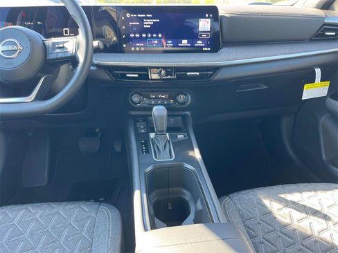 New 2026 Nissan Kicks SV image 16