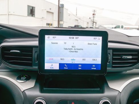 Used 2020 Ford Explorer XLT w/ Class III Trailer Tow Package image 22