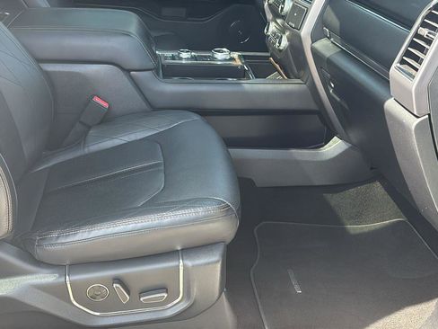 Used 2021 Ford Expedition Max Platinum AWD/4WD image 24