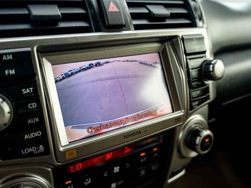 Used 2013 Toyota 4Runner Limited AWD/4WD image 19