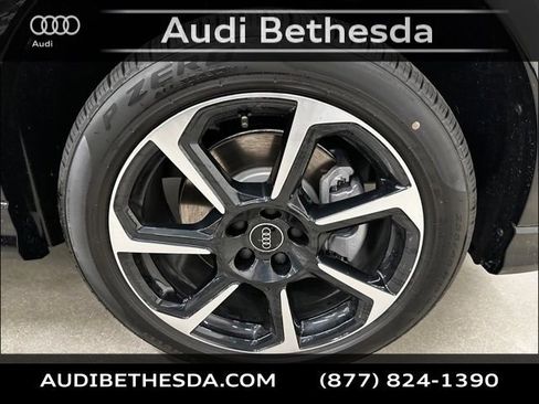 New 2025 Audi Q3 2.0T Premium Plus image 9