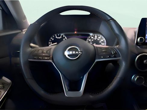 Used 2025 Nissan Sentra SR w/ SR Premium Package image 14