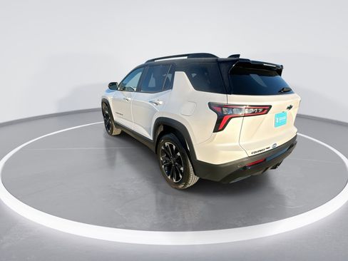 Used 2025 Chevrolet Equinox RS w/ Convenience Package III image 6