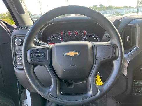 Used 2021 Chevrolet Silverado 1500 W/T w/ WT Value Package AWD/4WD image 24
