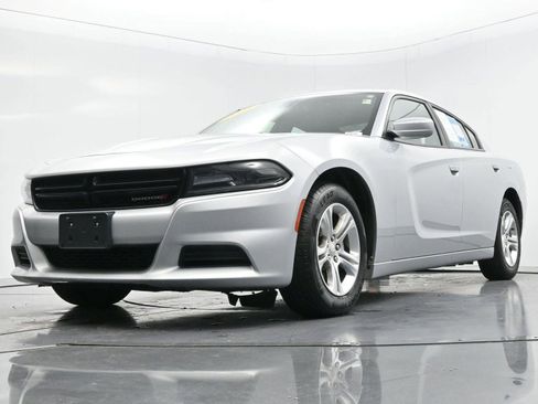Used 2021 Dodge Charger SXT w/ Leather Interior Group image 51