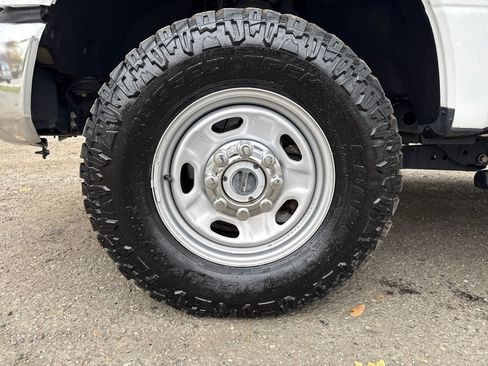 Used 2022 Ford F350 XL w/ Power Equipment Group image 27