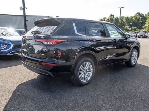 Used 2024 Mitsubishi Outlander ES AWD/4WD image 10