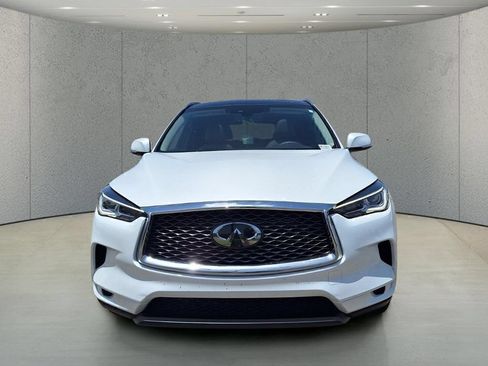 Used 2023 INFINITI QX50 Luxe FWD image 2