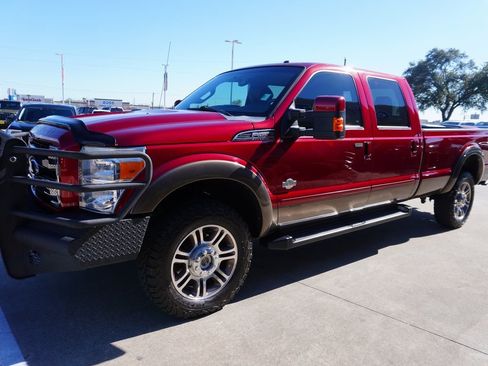 Used 2016 Ford F350 King Ranch w/ FX4 Off-Road Package image 3