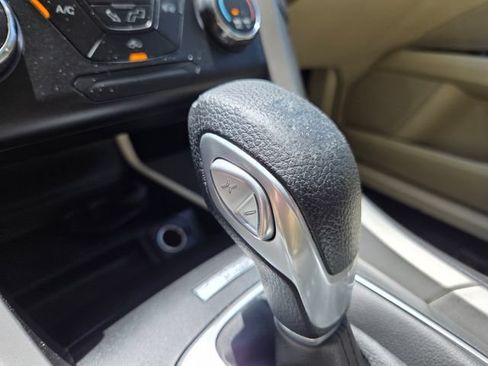 Used 2013 Ford Fusion SE FWD image 23