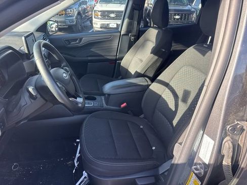 Used 2025 Ford Escape Active w/ Cold Weather Package FWD image 11