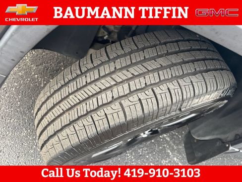 Used 2016 Jeep Cherokee Latitude w/ Comfort & Convenience Group AWD/4WD image 28