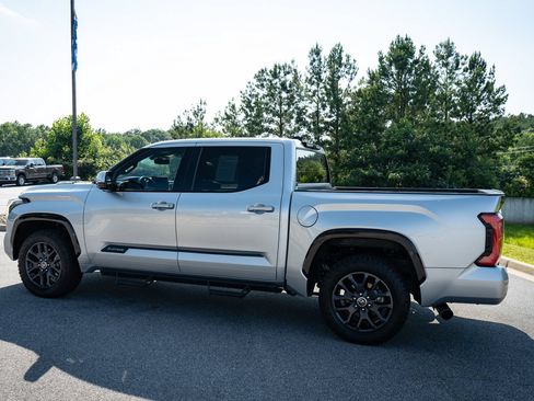 Used 2023 Toyota Tundra Platinum AWD/4WD image 7