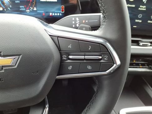 New 2026 Chevrolet Equinox LT w/ Convenience Package II FWD image 15