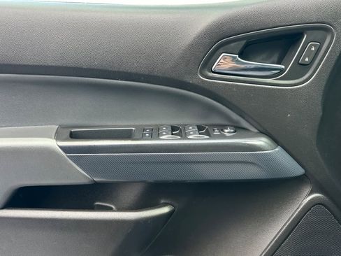 Used 2018 Chevrolet Colorado Z71 image 14