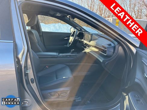 Used 2023 Toyota Crown image 27