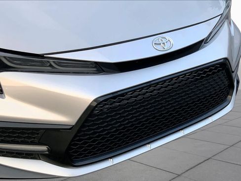 Used 2022 Toyota Corolla XSE w/ Carpet Mat Package (TMS) FWD image 29