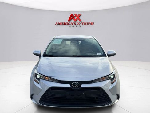 Used 2023 Toyota Corolla LE FWD image 9
