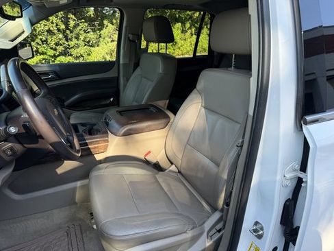 Used 2015 Chevrolet Tahoe LT image 9