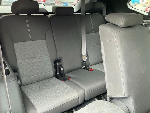 Certified 2025 GMC Acadia Elevation image 17