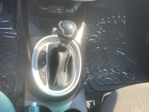 Used 2016 Kia Soul w/ Convenience Package FWD image 17